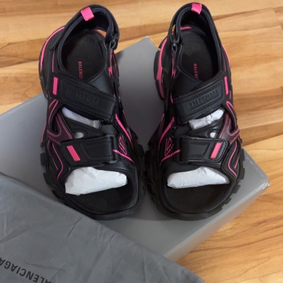 Balenciaga track sandals worn once - Picture 5 of 5